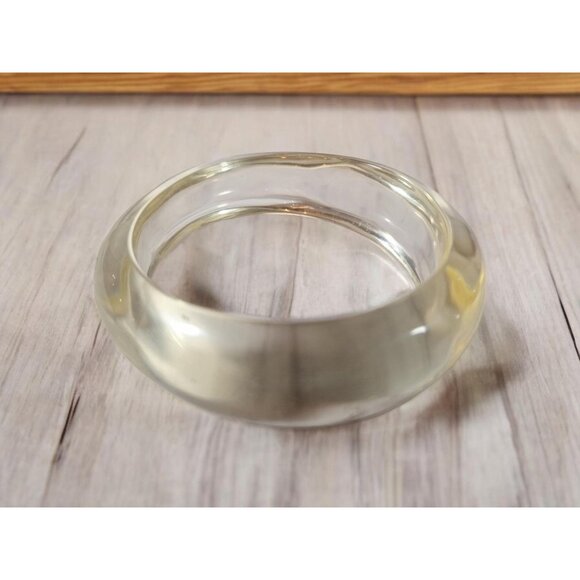 Vintage Lucite Bangle, 1950's Chunky Bracelet, Clear Retro Fashion Jewelry - Picture 3 of 9